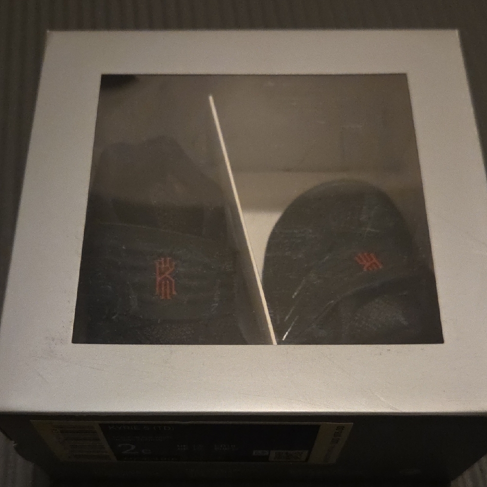 Kyrie 5 (TD) Black/Black Red Logo Kids Tennis Shoe